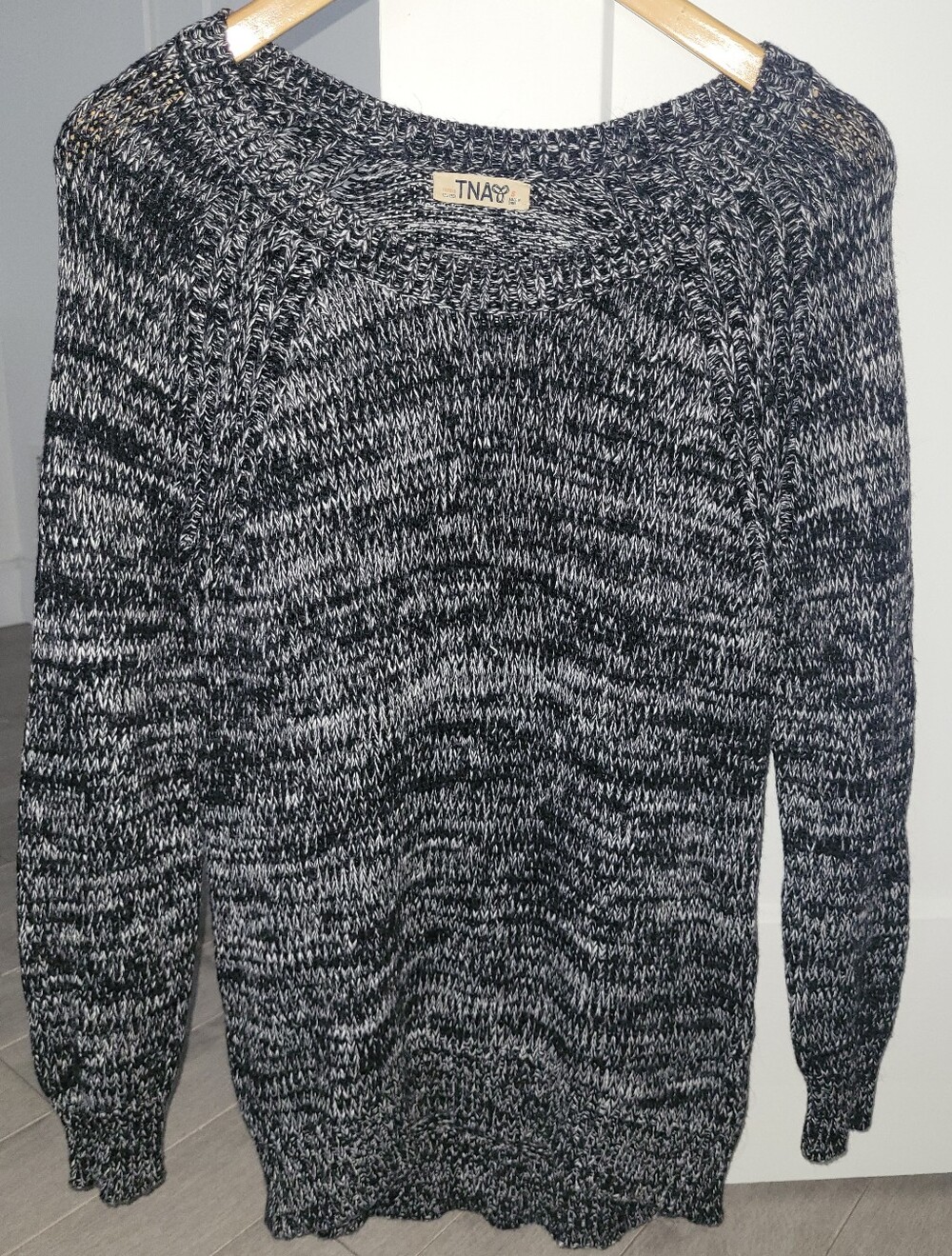 Aritzia TNA Black & White Marled Crewneck Sweater Size Small